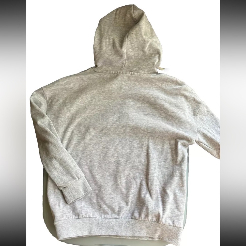 Barbie Hooded Sweatshirt Junior’s Small Grey Pink Hoodie Pocket Patch Logo - Picture 2 of 7